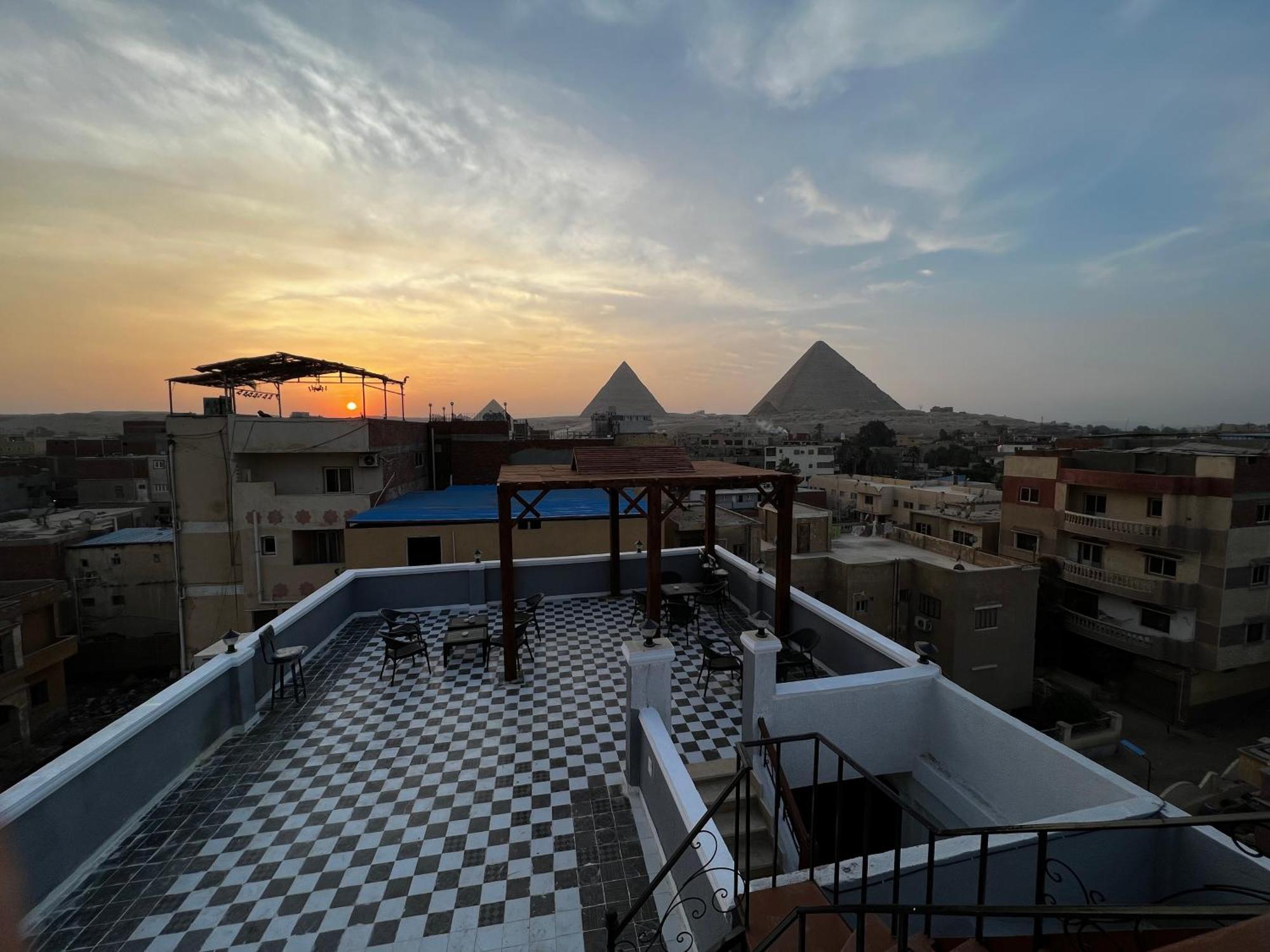 Pyramids Gate Hotel Kafrat al Jabal Luaran gambar
