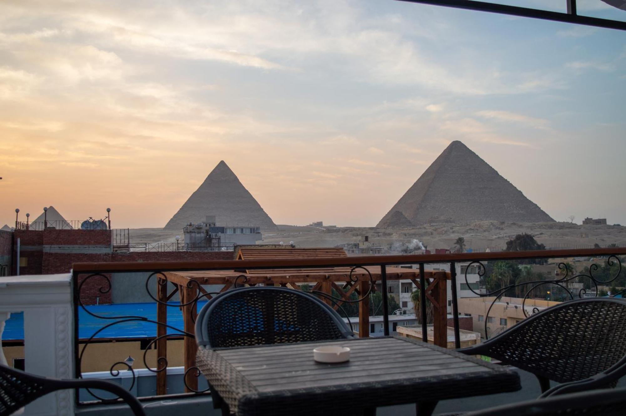 Pyramids Gate Hotel Kafrat al Jabal Luaran gambar