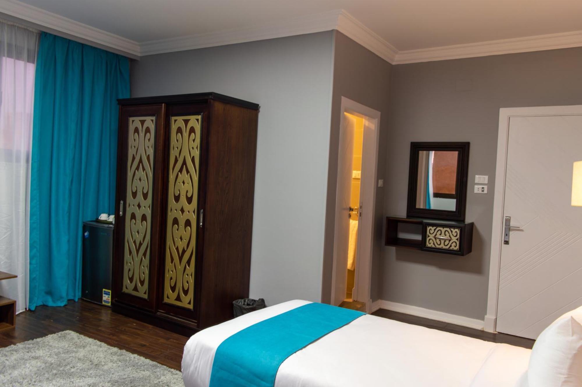 Pyramids Gate Hotel Kafrat al Jabal Luaran gambar