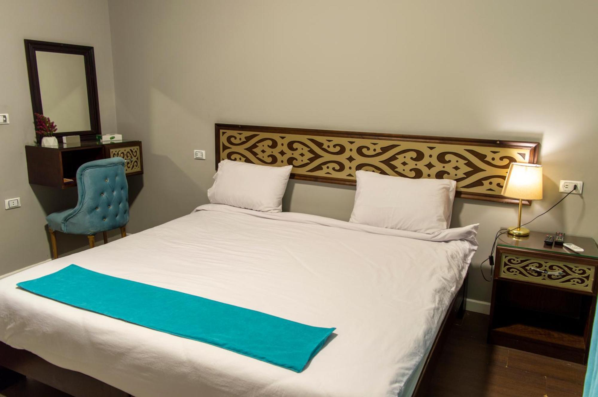 Pyramids Gate Hotel Kafrat al Jabal Luaran gambar