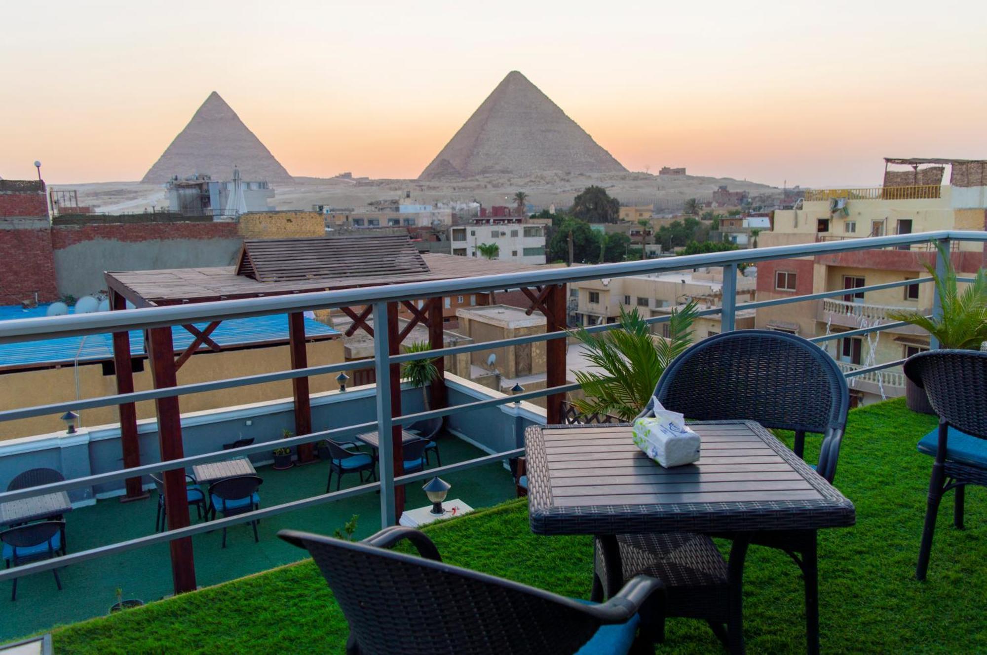 Pyramids Gate Hotel Kafrat al Jabal Luaran gambar