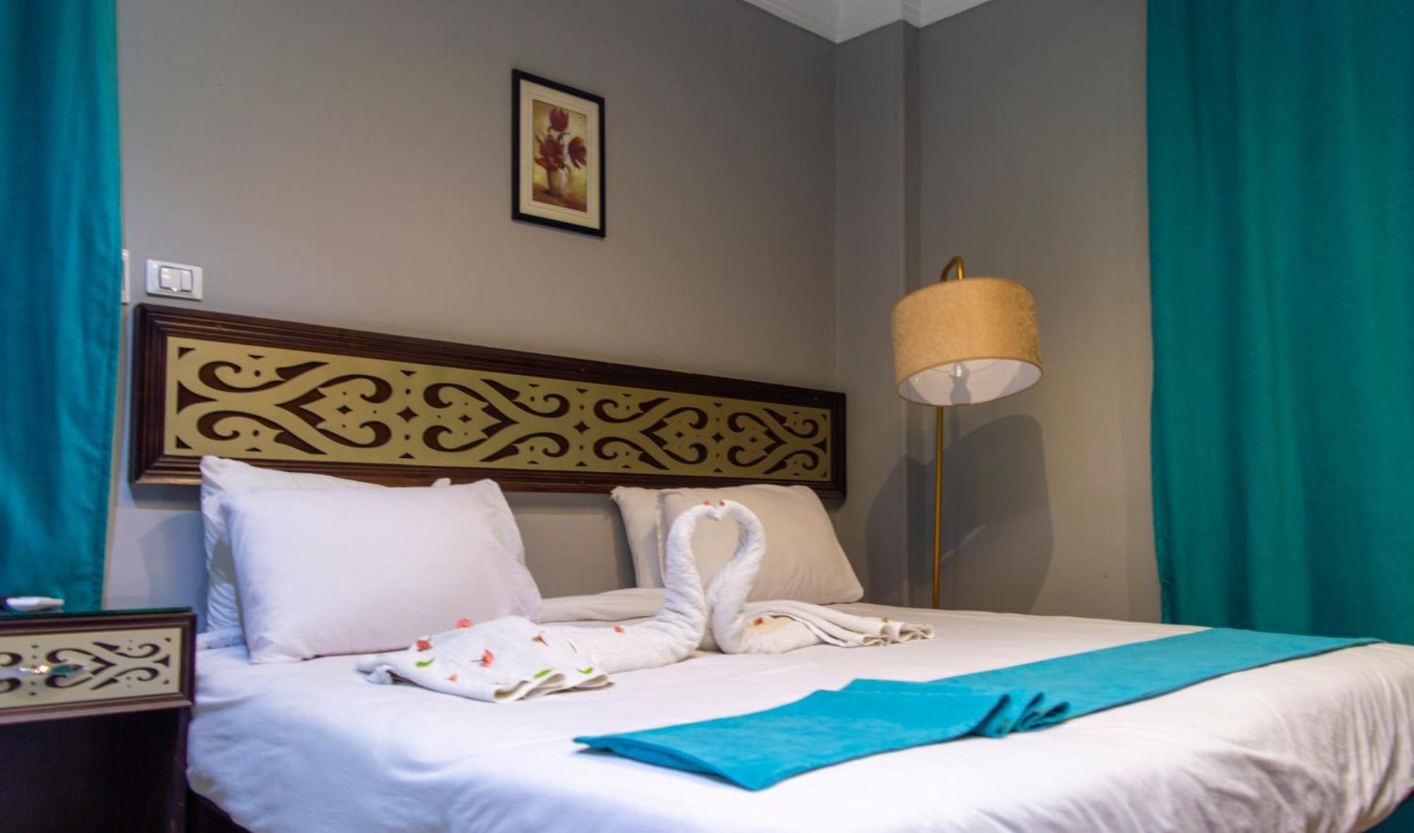 Pyramids Gate Hotel Kafrat al Jabal Luaran gambar
